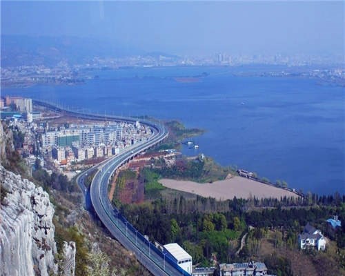 昆明