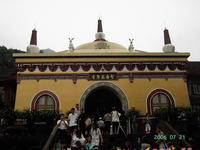 ����ש��